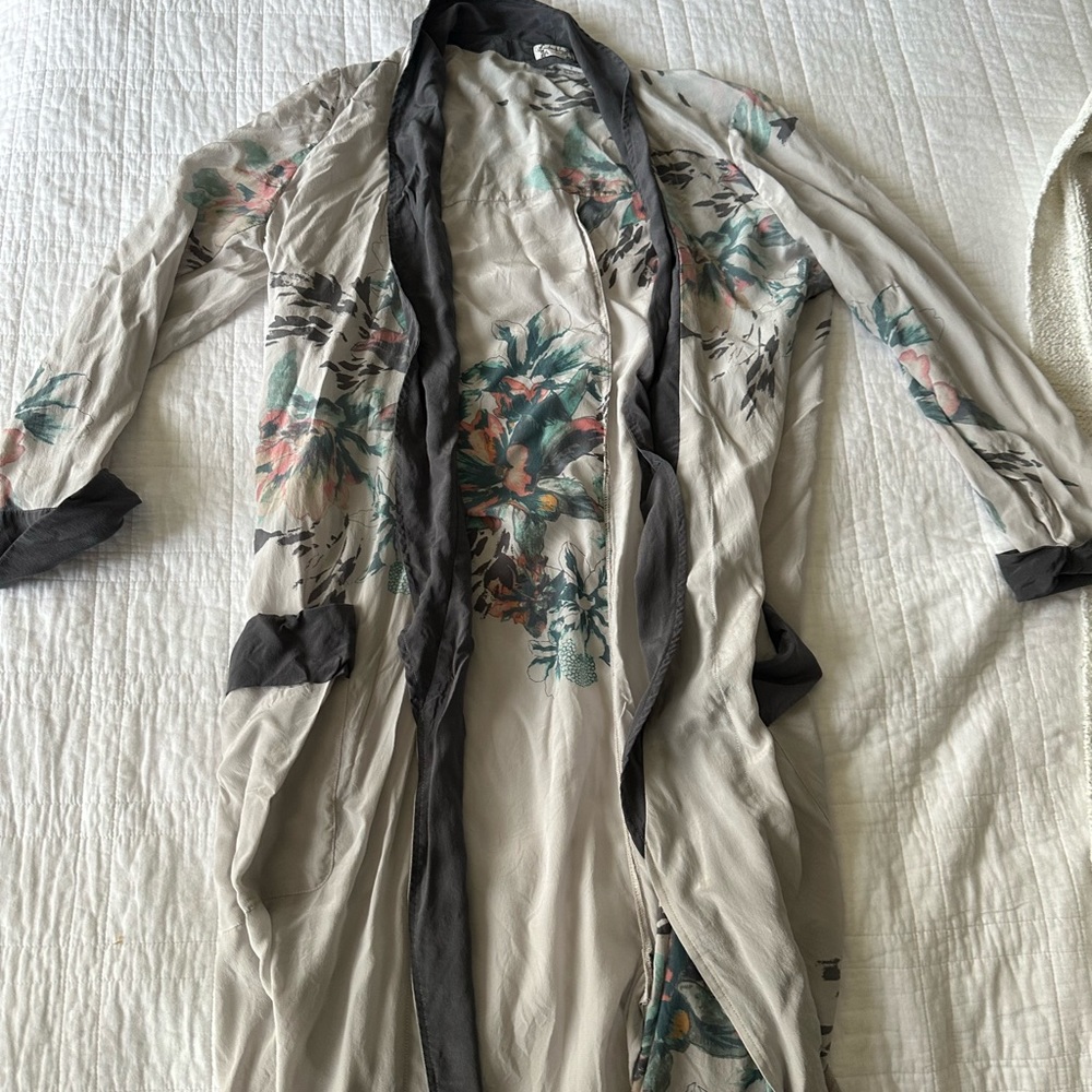 Free people 100% silk floral robe/kimono